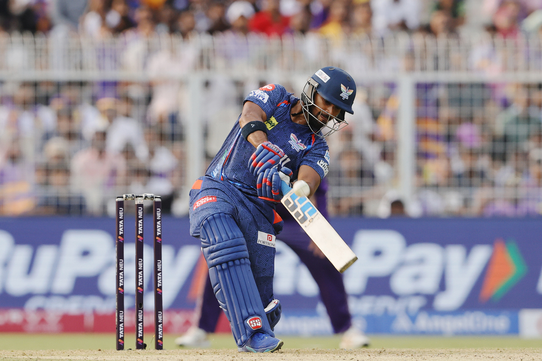 Sheer Power: All 8 sixes hit by Nicholas Pooran background