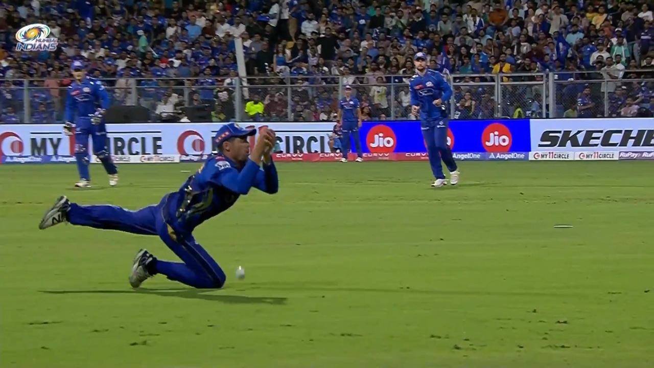What an effort! Mitchell Santner almost holds onto a stunner background
