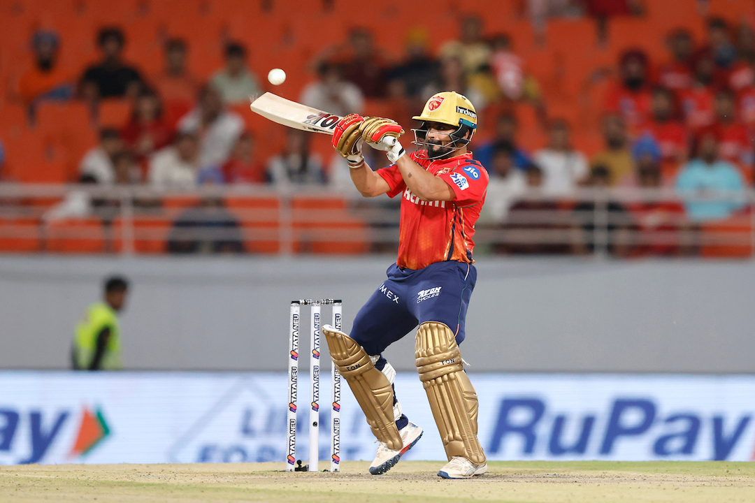 Prabhsimran's brisk 35(21)