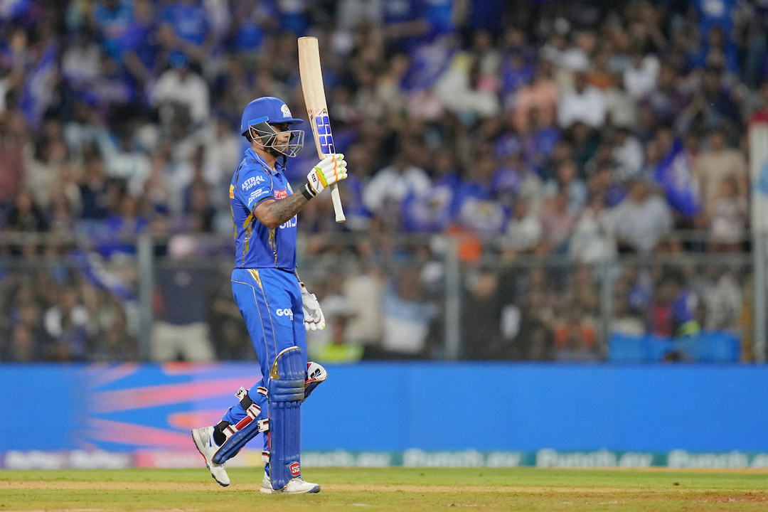 Spectacular Suryakumar leads MI's fight with 56(35)