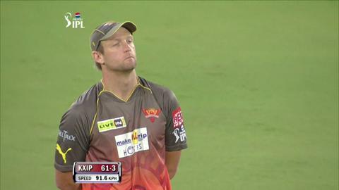 M25: SRH vs KXIP – Piyush Chawla Six