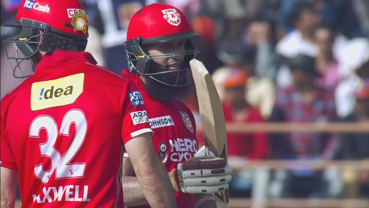 M26: GL vs KXIP – Man of the Match – Hashim Amla background