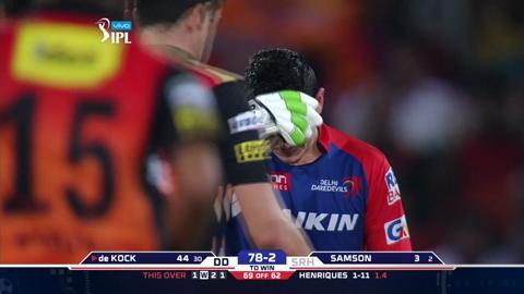 M42: SRH vs DD – Quinton de Kock Wicket background