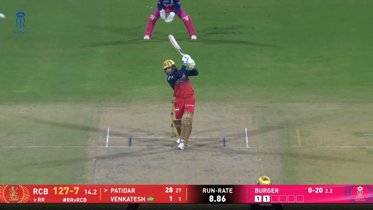 IPL 2026 M16: RR vs RCB - Rajat Patidar Six