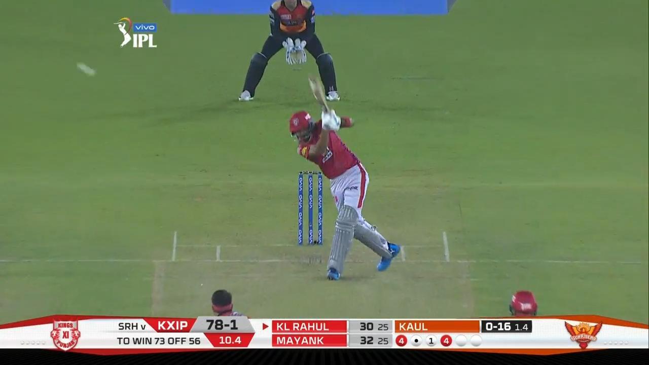 M22: KXIP vs SRH – KL Rahul Six