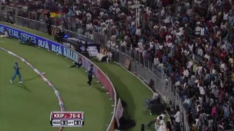 Match 8 PWI vs KXIP – Hussey's Six background