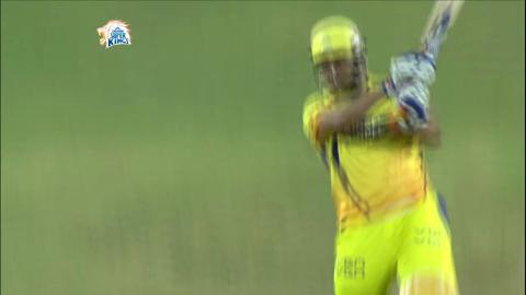 M21: CSK vs KKR – MS Dhoni Six
