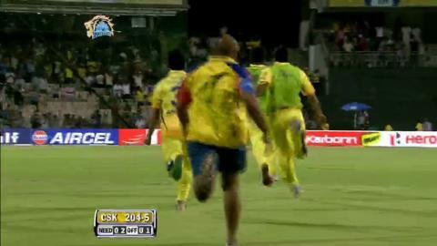 Match 13 CSK vs RCB - Winning Moment
