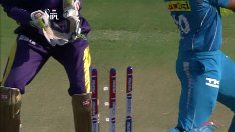 M65: KKR vs PWI – Robin Uthappa Wicket background