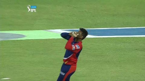 M31: GL vs DD – Aaron Finch Wicket background