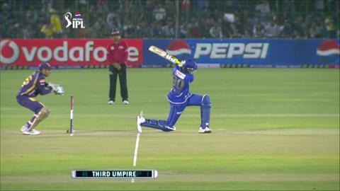 M8: RR vs KKR – Kevon Cooper Wicket