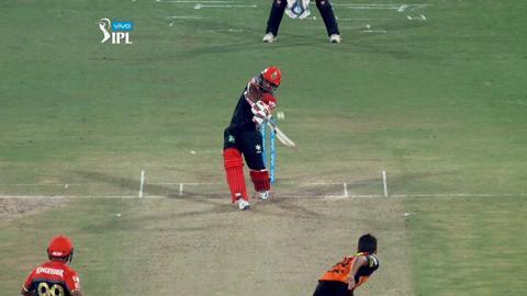 M27: SRH vs RCB – Sachin Baby Wicket