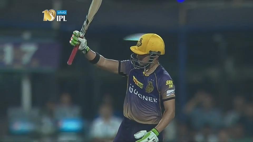 M32: KKR vs DD – Amazing Moments background