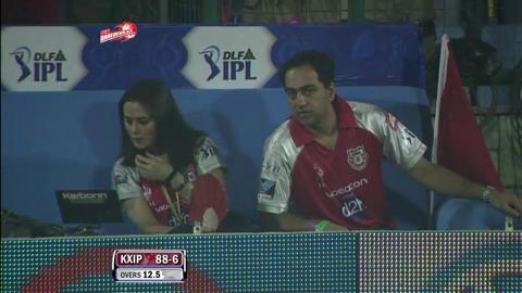 Match 64 DD vs KKR – G Singh's Wicket background