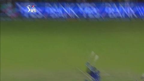 M41: RR vs DD – Kevon Cooper Wicket background