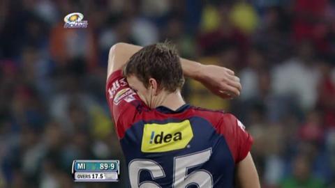 Match 19 DD vs MI – Harbhajan's Wicket