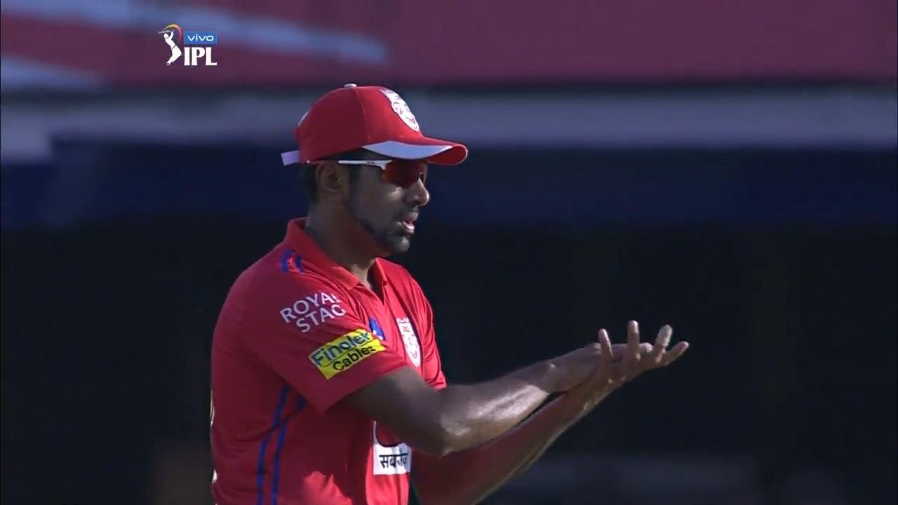 M09: KXIP vs MI – Fall of Wickets