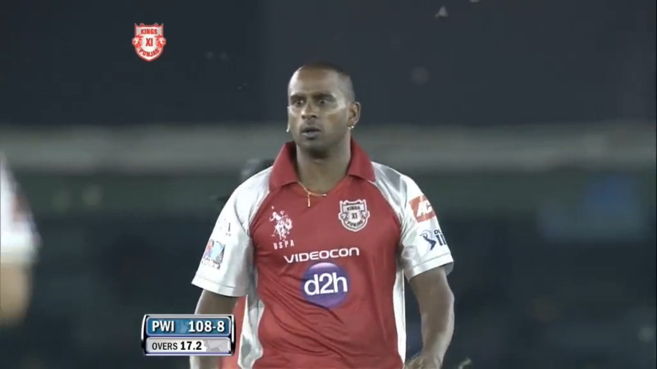 IPL 2012 Match 14: Dimitri Mascarenhas background