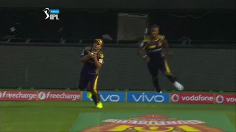 M8: SRH vs KKR – Freecharge Bolt Moment – Andre Russell