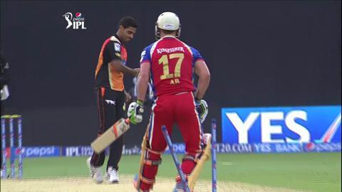 M46: SRH vs RCB– Fall of Wickets background