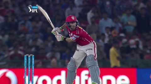 M21: KXIP vs MI – Glenn Maxwell Six