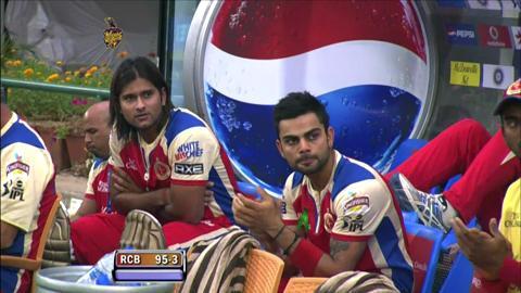 M60: KKR vs RCB – AB de Villiers Six