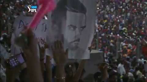 M16: RPS vs RCB – Amazing Moments background