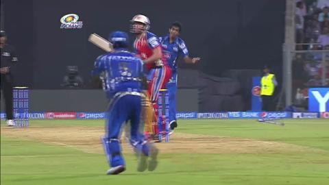 M27: MI vs RCB – AB de Villiers Wicket