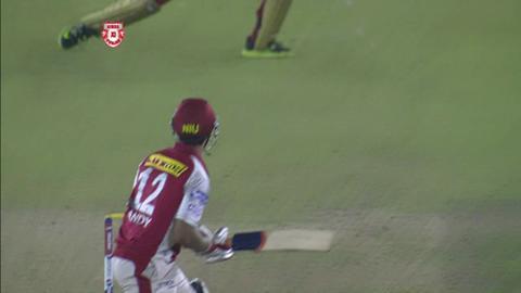 M51: KXIP vs RCB – Mandeep Singh Wicket