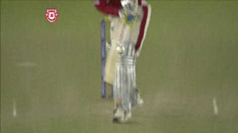 M52: KXIP vs RR – Virender Sehwag Wicket