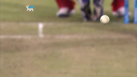 M4: RCB vs SRH – Naman Ojha Wicket