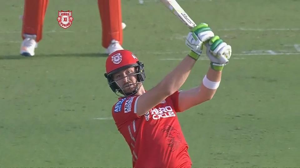 M36: KXIP vs DD – Super Sixes background