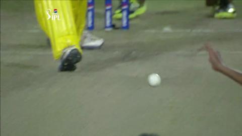 M26: KKR vs CSK – Suresh Raina Wicket