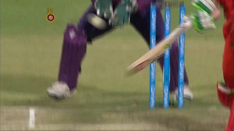 M35: RCB vs RPS – AB de Villiers Wicket