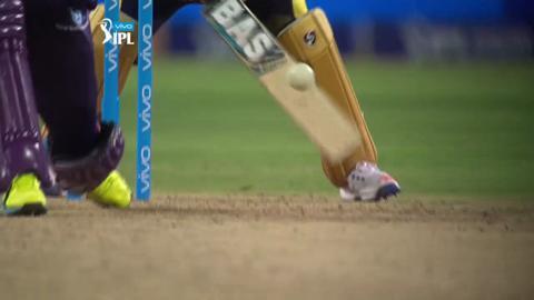 M20: RPS vs KKR – Albie Morkel Six background
