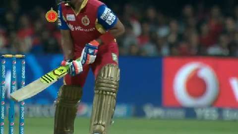 M40: RCB vs KXIP – That's Sarfaraz now AB at the crease background
