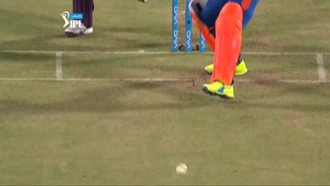 M25: RPS vs GL – Brendon McCullum Wicket background