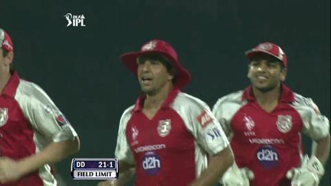 Match 64 DD vs KKR – Warner's Wicket