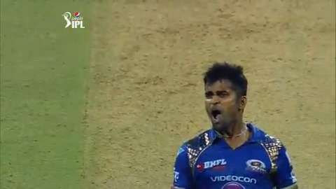 M51: MI vs KKR – Fall Of Wickets background