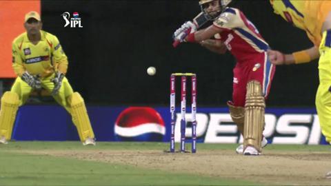 M16: CSK vs RCB – Virat Kohli Wicket background