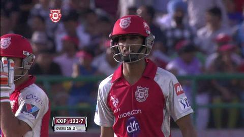Match 69 KXIP vs DD – G Singh's Wicket