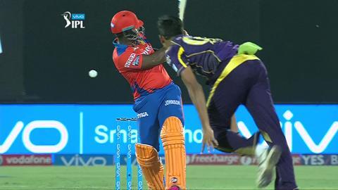 M51: GL vs KKR – Dwayne Smith Wicket