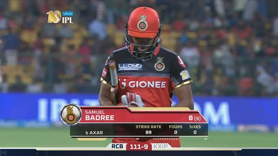 M43: RCB vs KXIP – Samuel Badree Wicket background