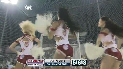 Match 61 KXIP vs DC – Hussey's 1st Six