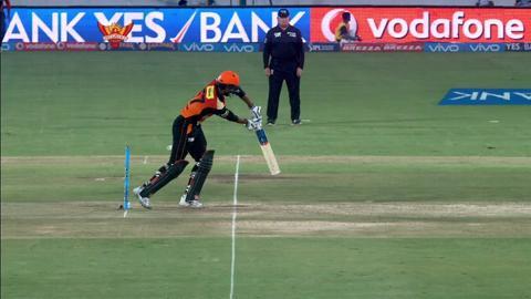 M42: SRH vs DD – Deepak Hooda Wicket