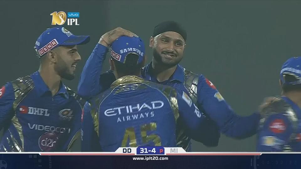 Vintage Harbhajan claims three-wicket haul