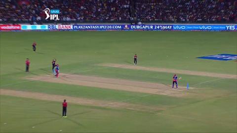 M56: DD vs RCB – Sam Billings Wicket background