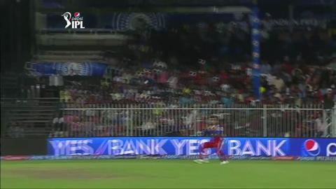 M11: RCB vs KKR – Yusuf Pathan Wicket