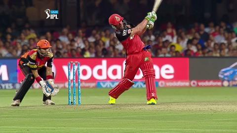 M4: RCB vs SRH – AB de Villiers Six