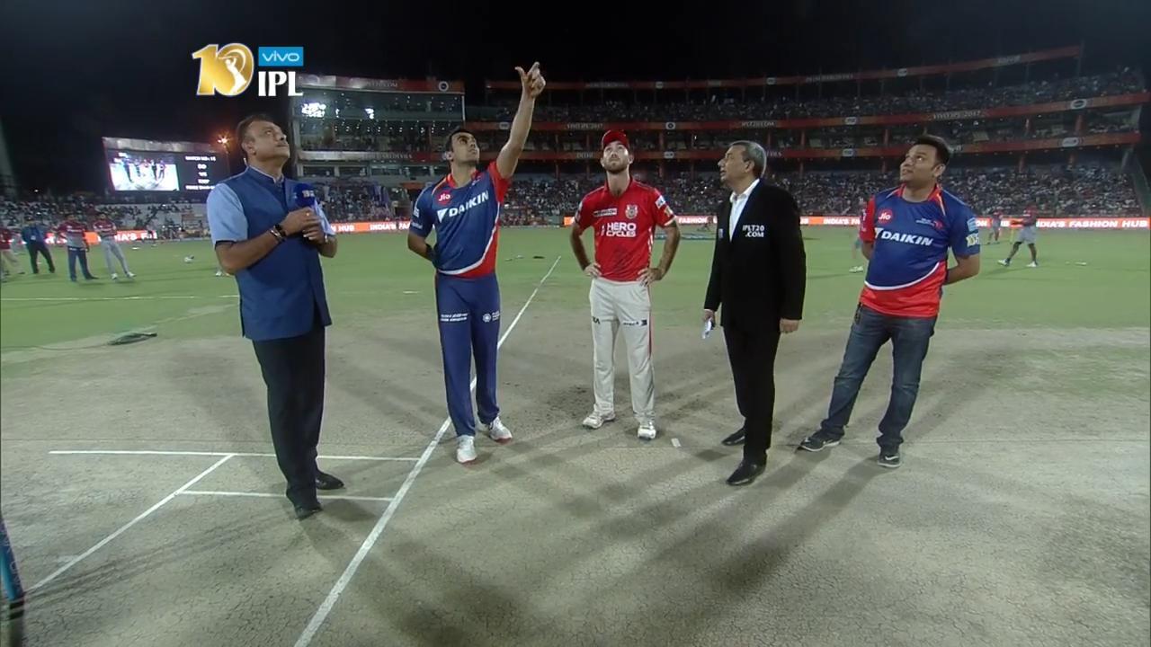 M15: DD vs KXIP – Toss background
